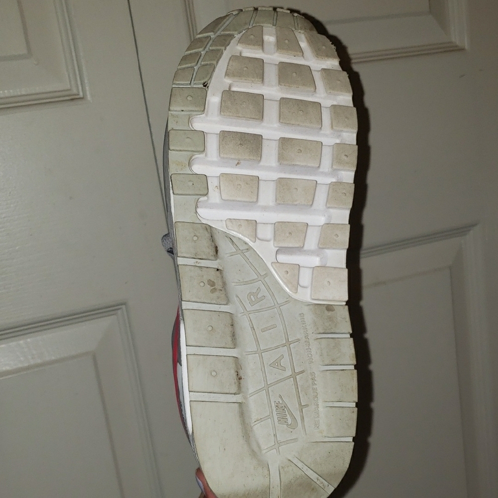Nike Air Hurache Run ULTRA Women's Sneakers - Picture 4 of 6
